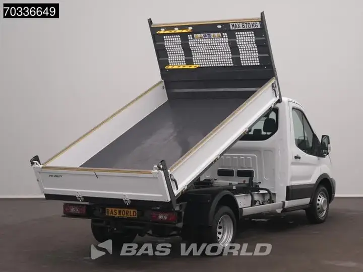 Ford Transit 2024 photo 2