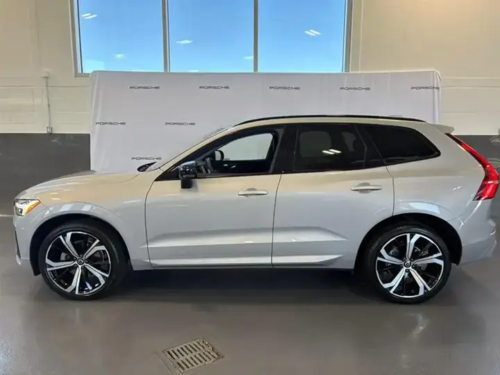 Volvo Xc60 2025 photo 3
