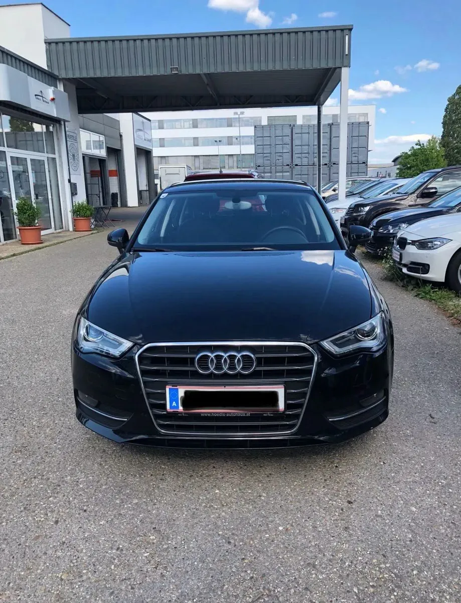 Audi A4 2016 photo 2