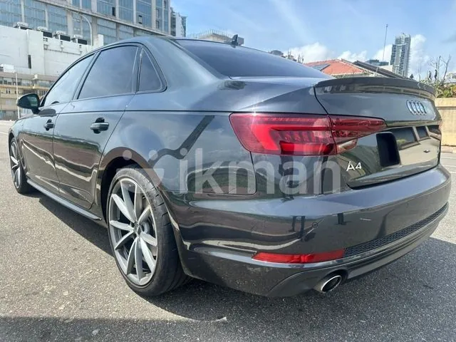 Audi A4 2018 photo 4