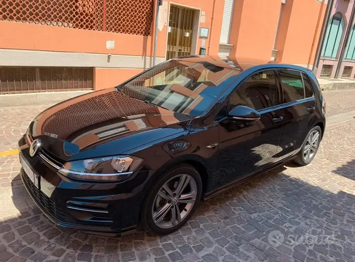 Volkswagen Golf 2018 photo 2