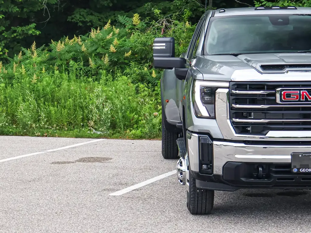 GMC Sierra 3500Hd 2026 photo 5