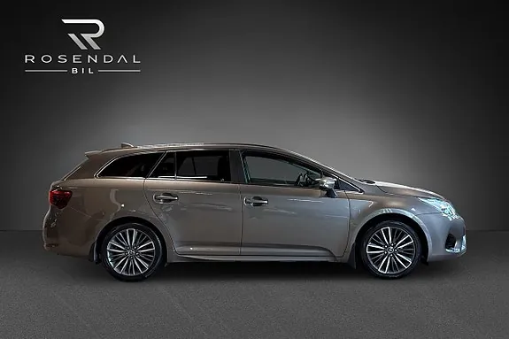 Toyota Avensis 2017 photo 3