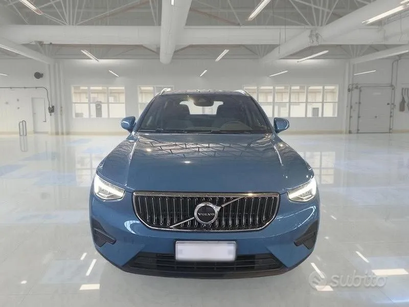 Volvo Xc40 2023 photo 2
