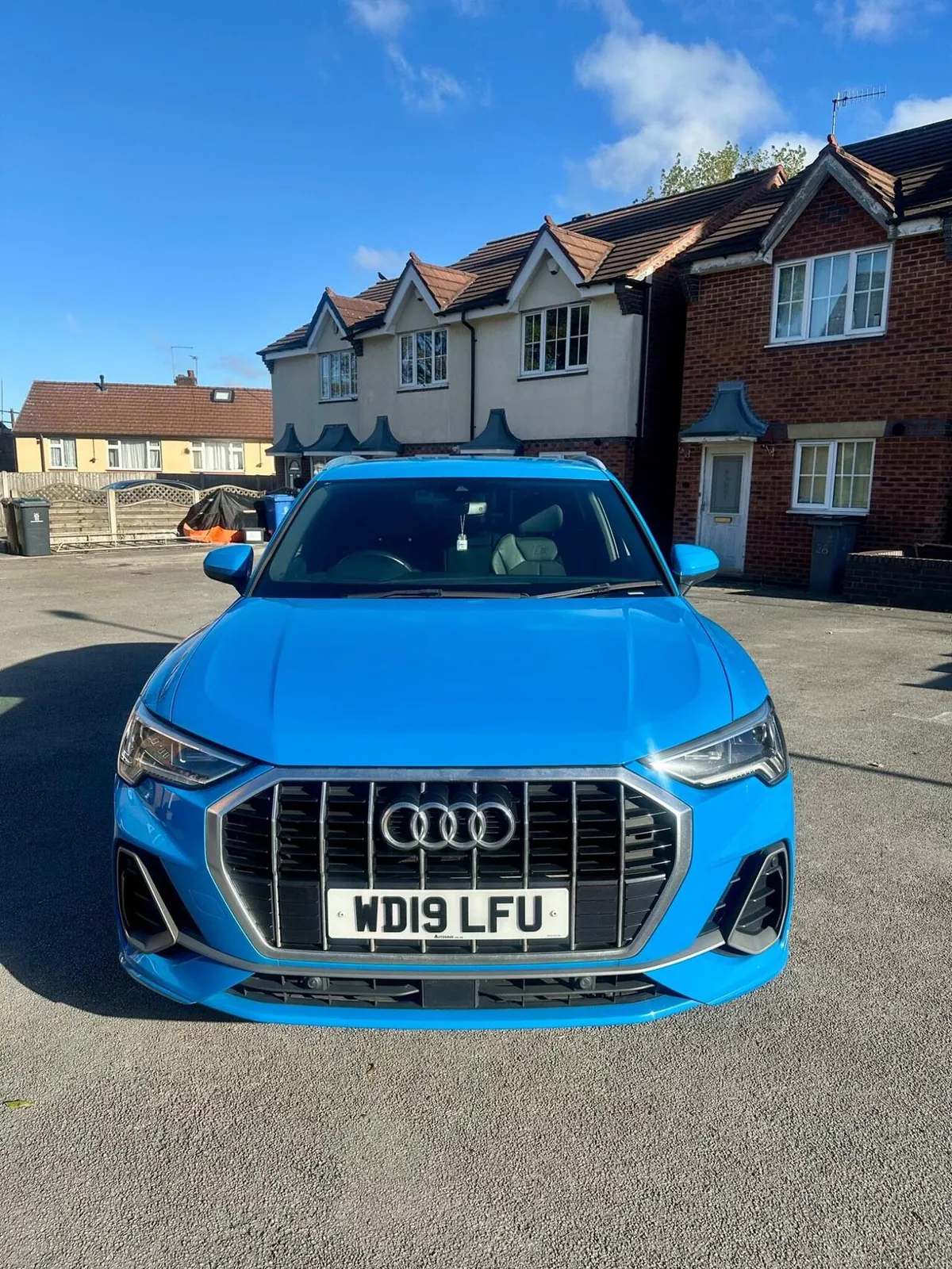 Audi Q3 2019 photo 2