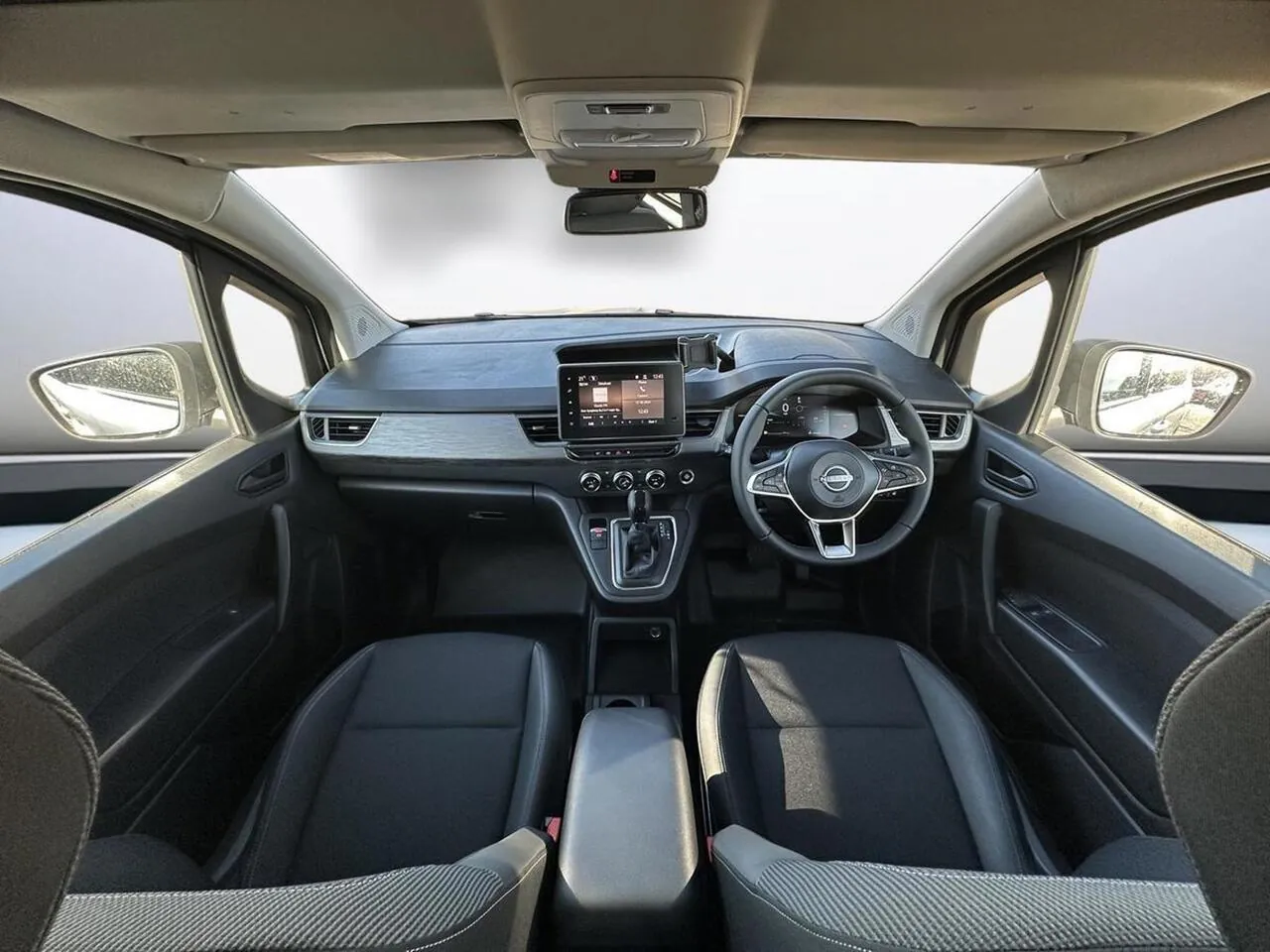 Nissan Townstar photo 3