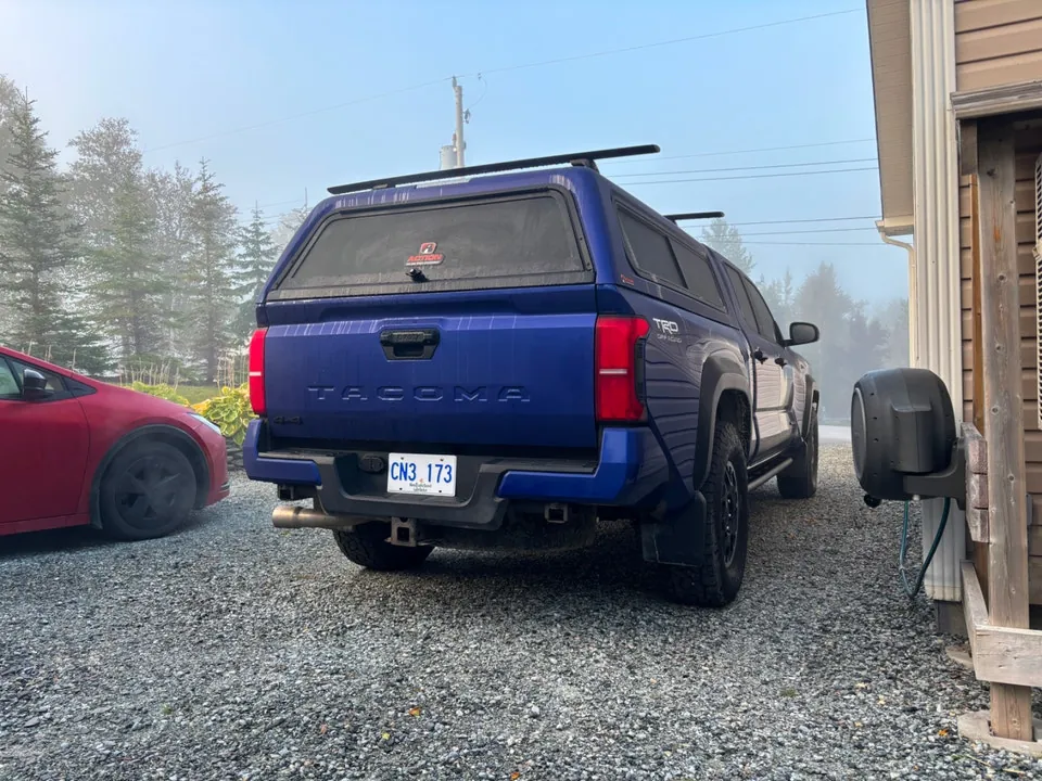 Toyota Tacoma 2025 photo 2