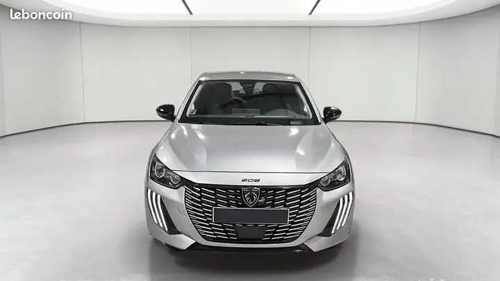 Peugeot 208 2024 photo 2