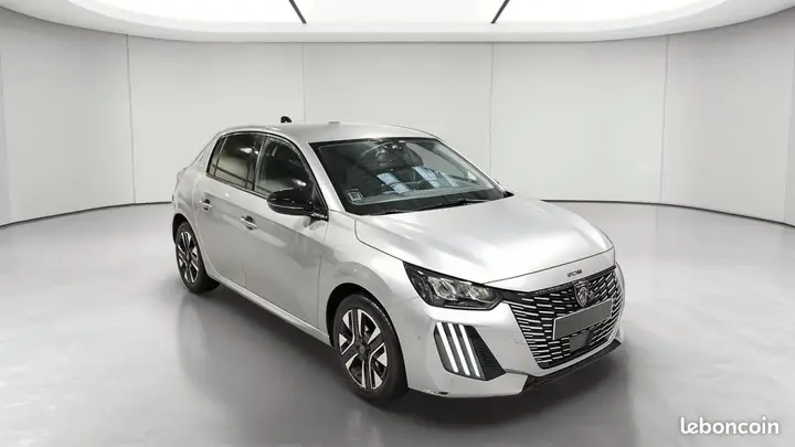 Peugeot 208 2024 photo 3