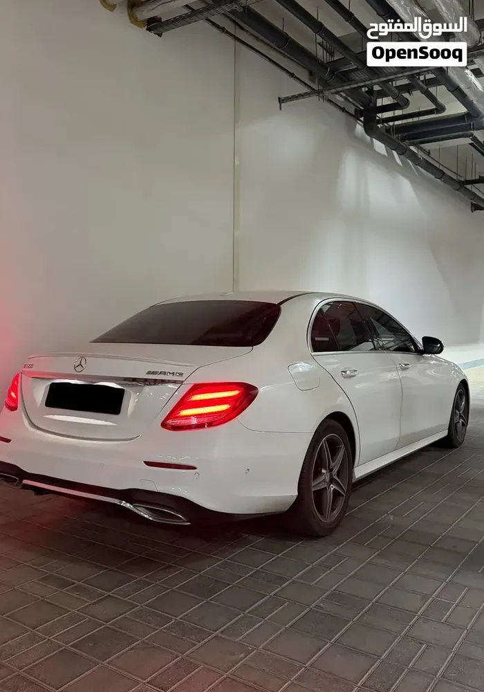 Mercedes-Benz E-Class 2017 photo 3