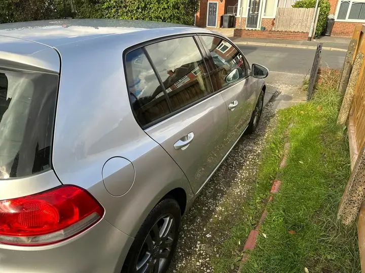 Volkswagen Golf 2011 photo 5