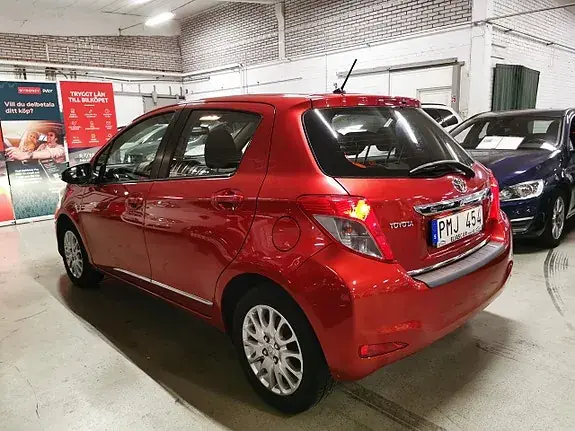 Toyota Yaris 2011 photo 3