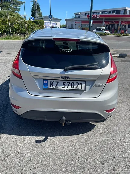 Ford Fiesta 2009 photo 2