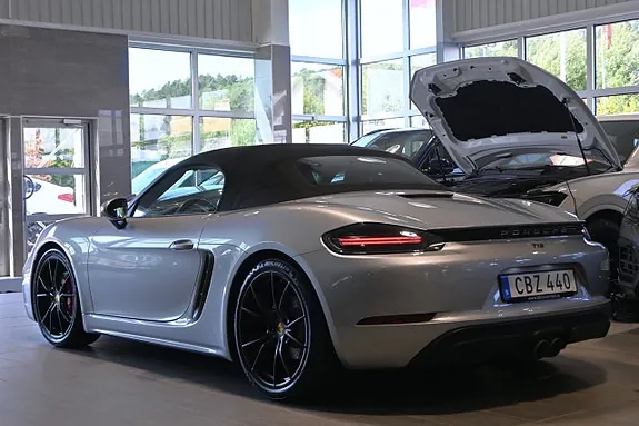 Porsche 718 Boxster 2018 photo 3