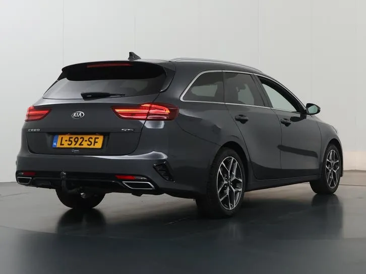 Kia Ceed Sportwagon 2021 photo 2