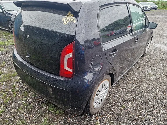 Volkswagen Up 2013 photo 4