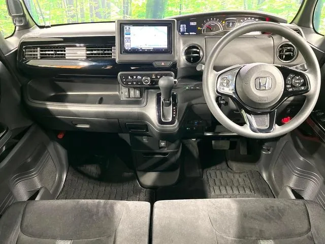 Honda N-Box 2021 photo 2