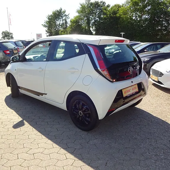 Toyota Aygo 2015 photo 4