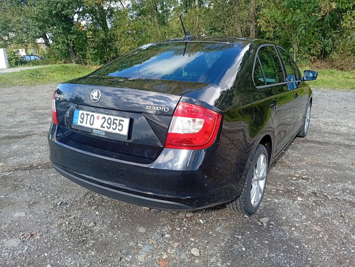 Skoda Rapid 2013 photo 2