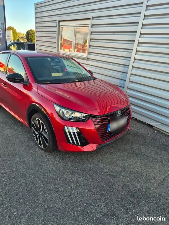 Peugeot 208