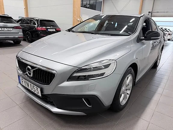 Volvo V40 Cross Country 2017 photo 3