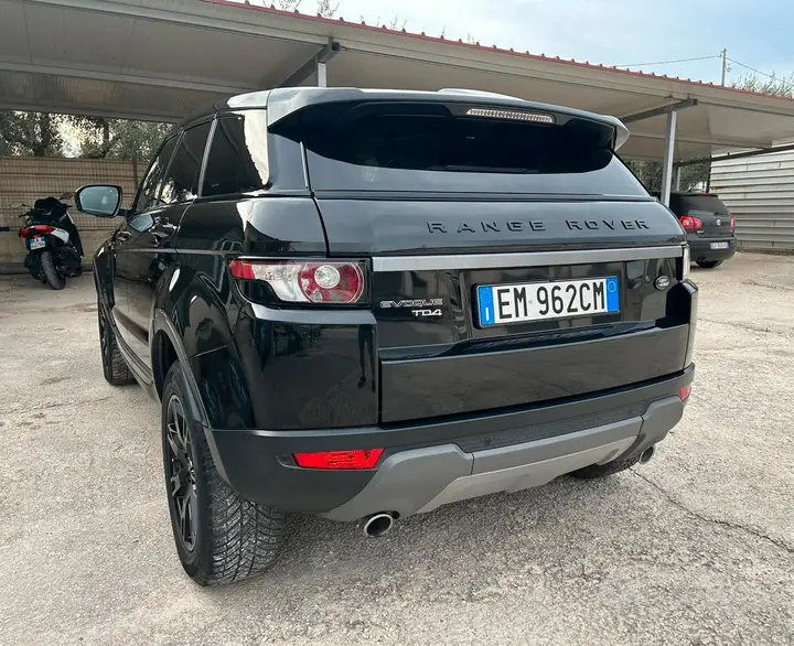 Land Rover Range Rover Evoque 2013 photo 2