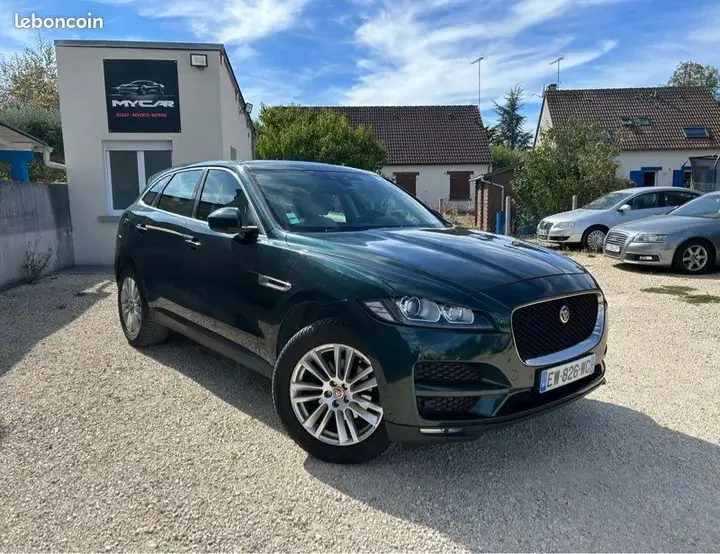 Jaguar F-Pace