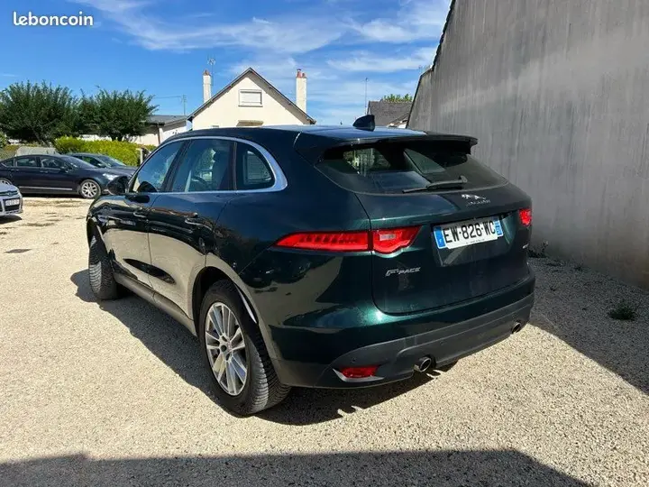 Jaguar F-Pace 2018 photo 3