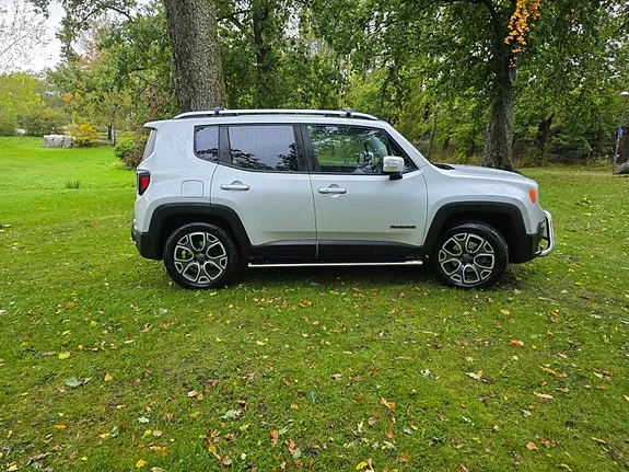 Jeep Renegade 2015 photo 4