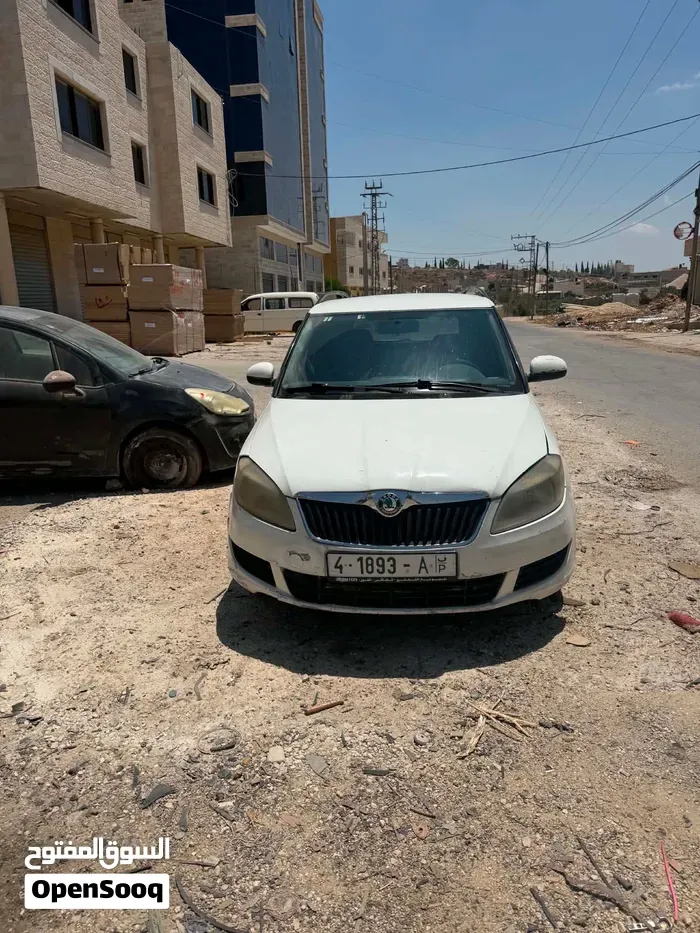 Skoda Fabia 2012 photo 4