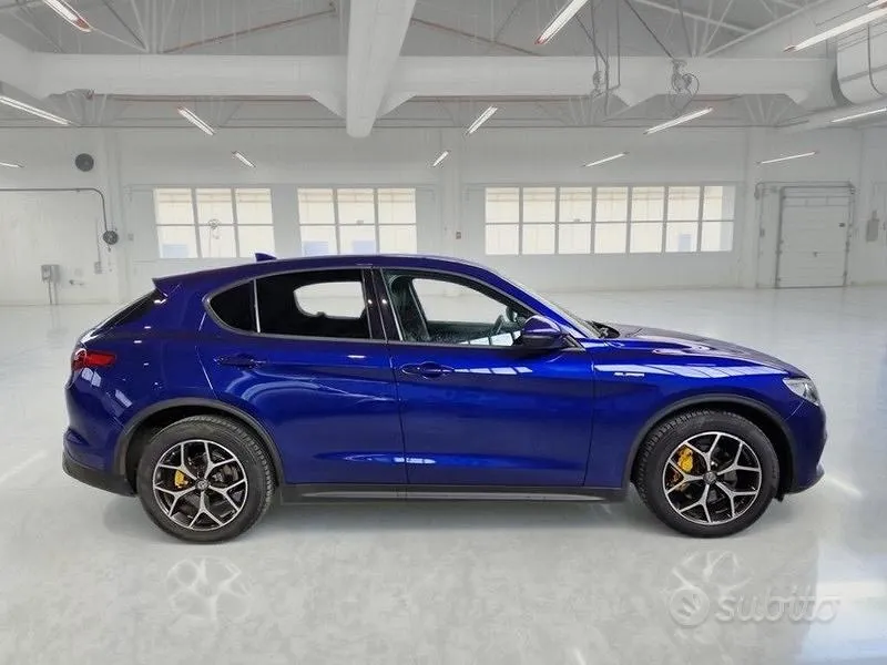 Alfa Romeo Stelvio 2022 photo 3