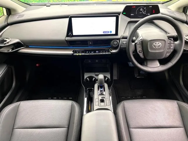 Toyota Prius 2024 photo 2