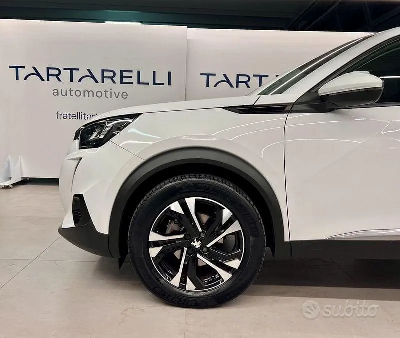 Peugeot 2008 2020 photo 4