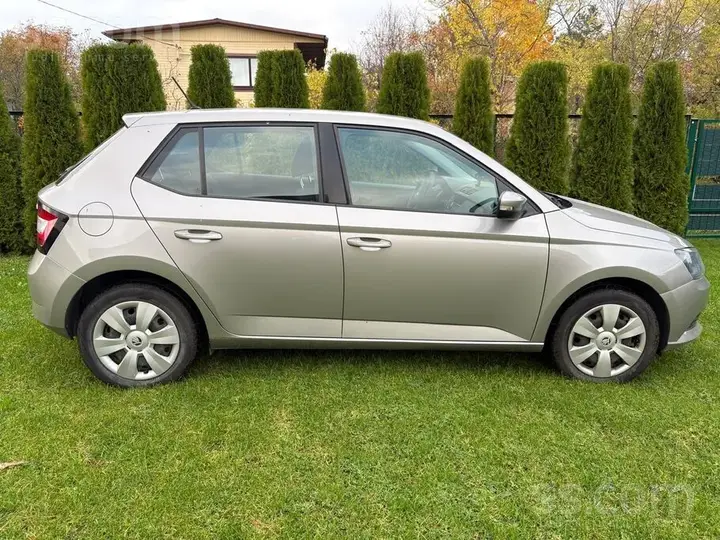 Skoda Fabia 2018 photo 4