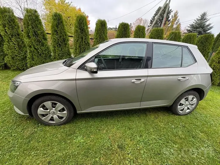 Skoda Fabia 2018 photo 3