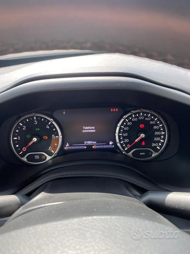 Jeep Renegade 2022 photo 4