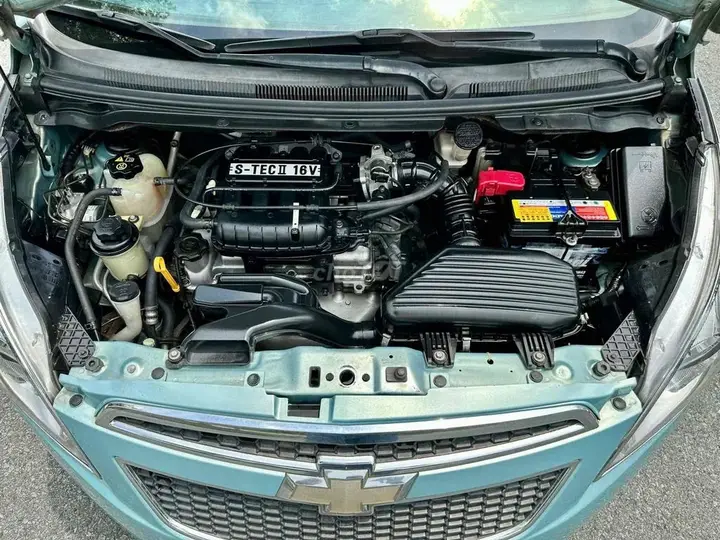 Chevrolet Spark 2011 photo 4