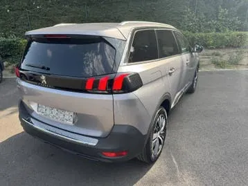 Peugeot 5008 2022 photo 3