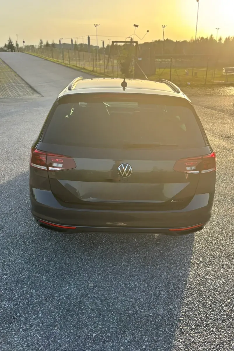 Volkswagen Passat 2020 photo 3