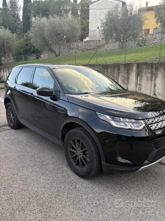Land Rover Discovery Sport 2019 photo 3