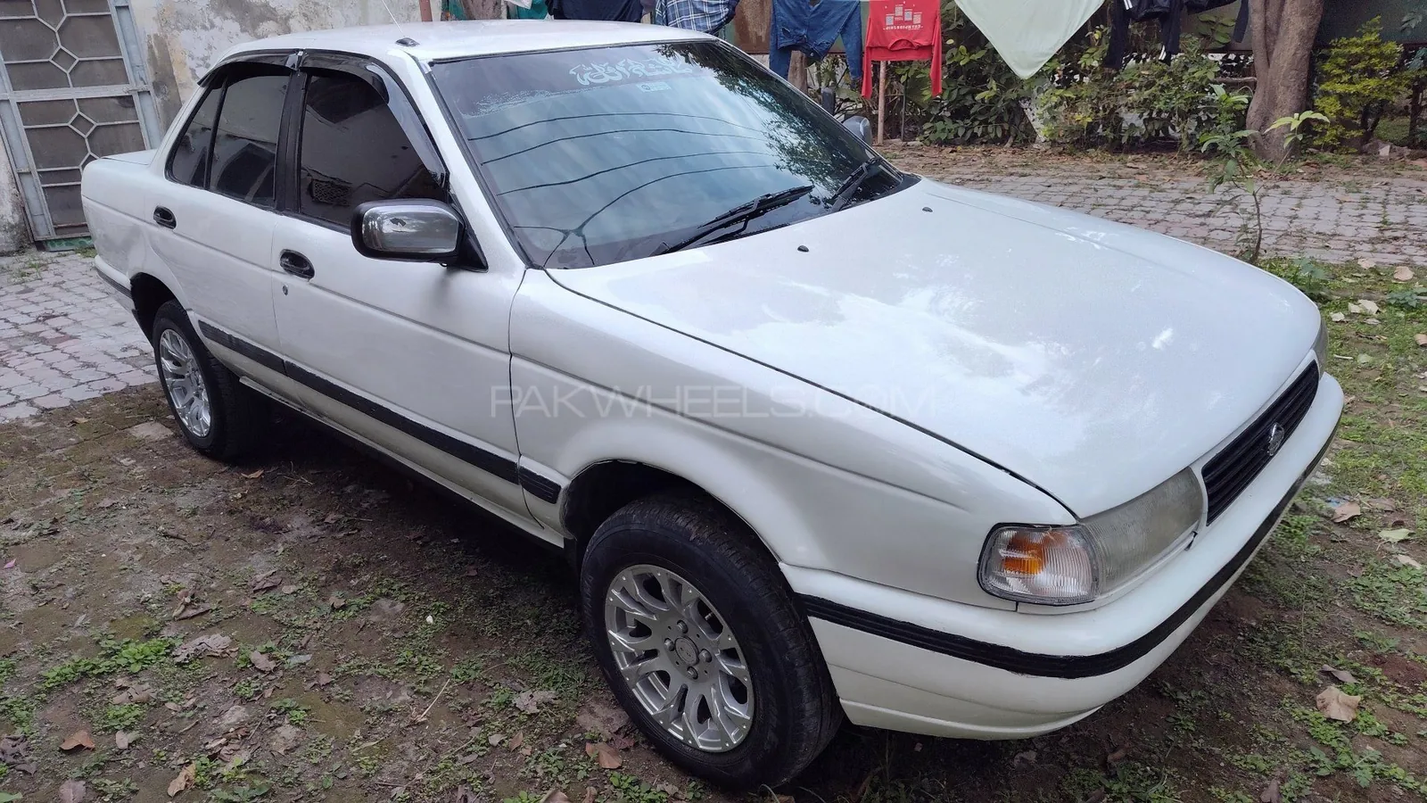Nissan Sunny
