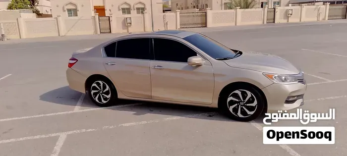 Honda Accord 2016 photo 2