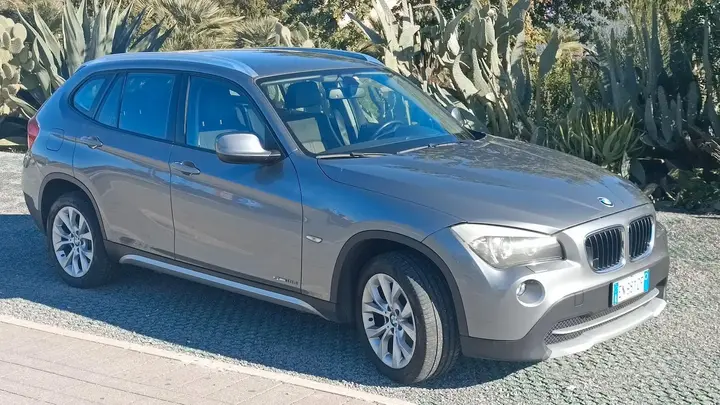 BMW X1 2012 photo 3