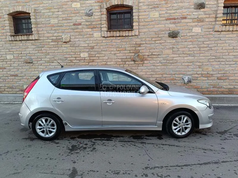Hyundai I30 2011 photo 5