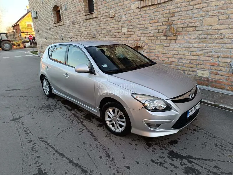 Hyundai I30 2011 photo 4