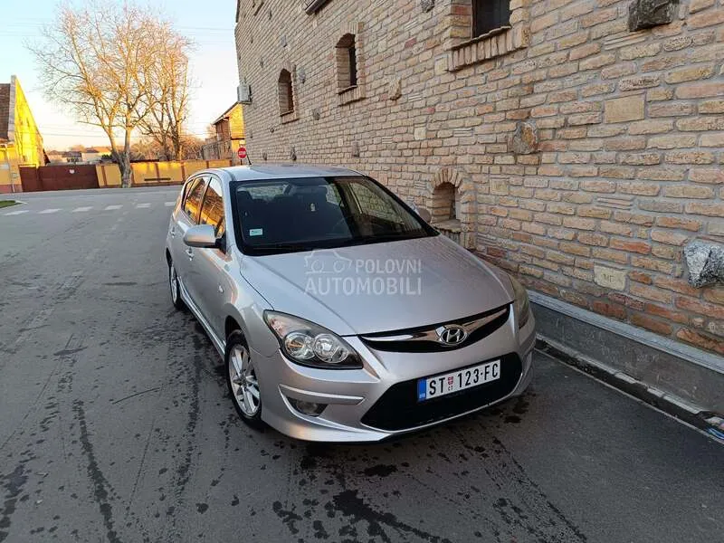 Hyundai I30 2011 photo 3