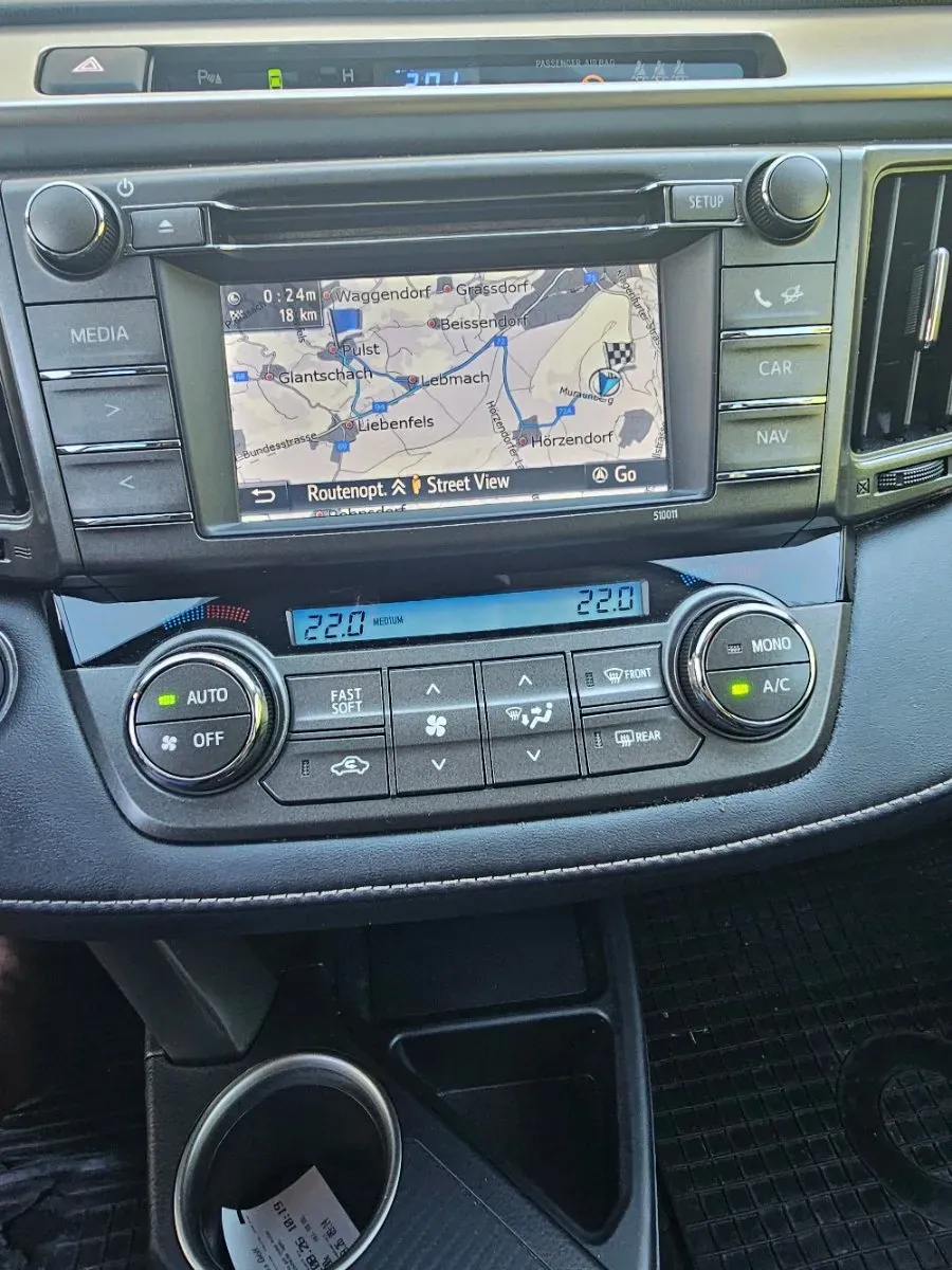 Toyota Rav4 2015 photo 2
