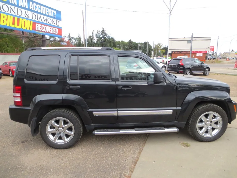 Jeep Liberty 2010 photo 2