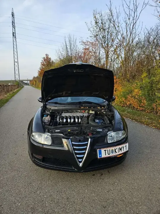 Alfa Romeo Gt 2004 photo 3