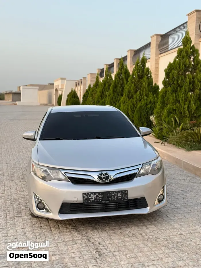 Toyota Camry 2014 photo 2